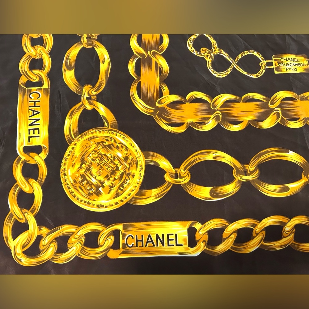 CHANEL Brown and Gold Chain Motif Scarf - Picture 3 of 4
